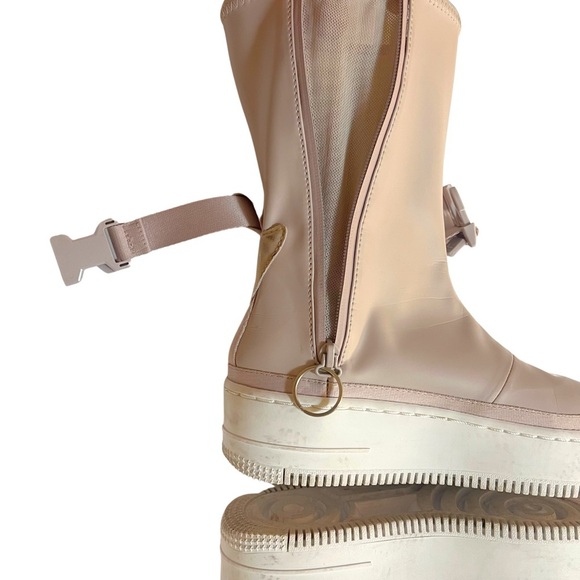 Nike Air Force 1 Sage Rain Boots in Violet Ash Size 6.5 Waterproof Outdoor Girly - Picture 4 of 7